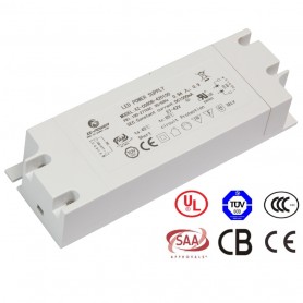 Flickerfree LED power supply constant current 900/1050m